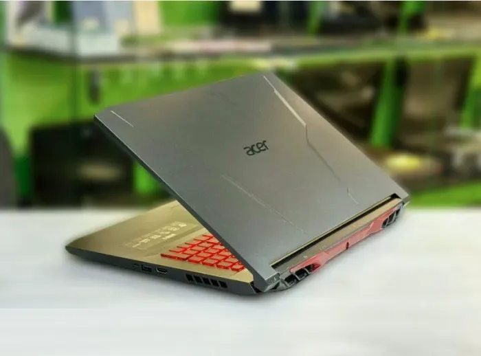 Ігровий ноутбук Б-клас Acer Nitro 5 AN517-53 / 17.3" (1920x1080) IPS / Intel Core i5-11300H (4 (8) ядра по 2.6 - 4.4 GHz) / 16 GB DDR4 / 512 GB SSD M.2 / nVidia GeForce RTX 3050, 4 GB GDDR5, 128-bit / WebCam / Win 11 Home б/в - зображення 5