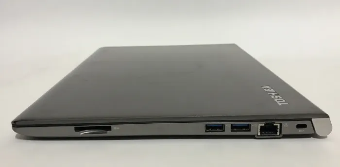 Ультрабук Б-клас Toshiba Portege Z30-B / 13.3" (1366x768) TN / Intel Core i5-5200U (2 (4) ядра по 2.2 - 2.7 GHz) / 8 GB DDR3 / 128 GB SSD / Intel HD Graphics 5500 / WebCam / Win 10 Pro б/в - зображення 5