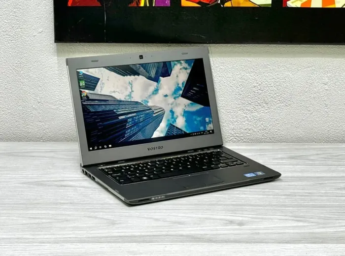 Ноутбук Dell Vostro 3360 / 13.3" (1366x768) TN / Intel Core i3-2365M (2 (4) ядра по 1.4 GHz) / 8 GB DDR3 / 128 GB SSD / Intel HD Graphics 3000 / WebCam / Win 10 Pro б/в - зображення 3