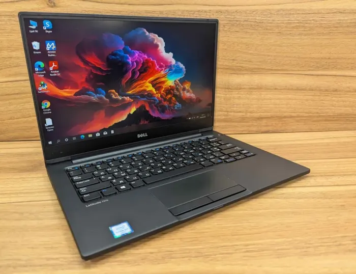 Ультрабук Dell Latitude 7370 / 13.3" (1920x1080) IPS / Intel Core m5-6Y54 (2 (4) ядра по 1.1 - 2.7 GHz) / 16 GB DDR3 / 512 GB SSD / Intel HD Graphics 515 / Windows 10 б/в - зображення 4