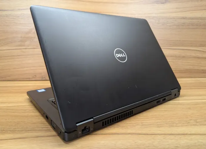 Ультрабук Dell Latitude 5480 / 14" (1920x1080) IPS / Intel Core i7-7600U (2 (4) ядра по 2.8 - 3.9 GHz) / 16 GB DDR4 / 512 GB SSD / nVidia GeForce 930MX, 2 GB DDR3, 64-bit / WebCam / Windows 10 б/у - зображення 7