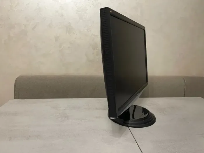Монітор ViewSonic VX2240W / 22" (1680x1050) TN / DVI, VGA / VESA 100x100 б/в - зображення 6