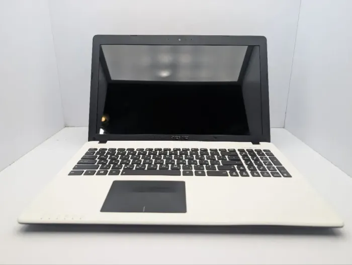 Ноутбук Asus R513C / 15.6" (1366x768) TN / Intel Pentium 2117U (2 ядра по 1.8 GHz) / 6 GB DDR3 / 500 GB HDD / nVidia GeForce 710M, 1 GB GDDR3, 64-bit / WebCam / DVD-ROM б/в - зображення 3