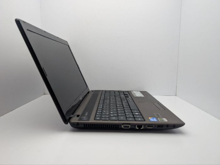 Ноутбук Acer Aspire 5742G / 15.6" (1366x768) TN / Intel Core i3-380M (2 (4) ядра по 2.53 GHz) / 6 GB DDR3 / 500 GB HDD / nVidia GeForce GT 540M, 1 GB GDDR3, 128-bit / WebCam б/в - зображення 4