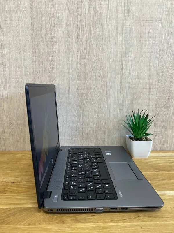 Ультрабук HP EliteBook 840 G1 / 14" (1366x768) TN / Intel Core i5-4200U (2 (4) ядра по 1.6 - 2.6 GHz) / 8 GB DDR3 / 128 GB SSD / Intel HD Graphics 4400 / WebCam / VGA б/в - зображення 5