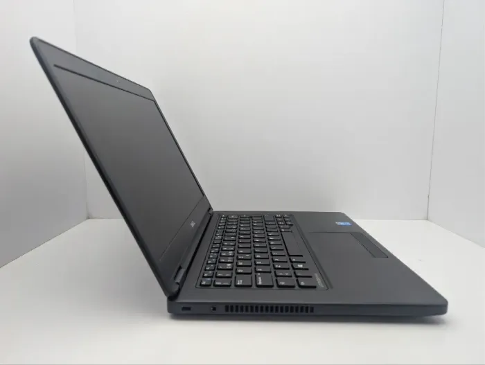 Ноутбук Dell Latitude E5450 / 14" (1366x768) TN / Intel Core i5-5200U (2 (4) ядра по 2.2 - 2.7 GHz) / 8 GB DDR3 / 240 GB SSD / Intel HD Graphics 5500 / WebCam б/в - зображення 4