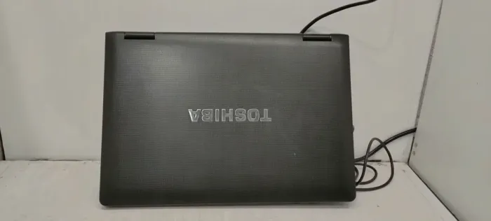 Ноутбук Toshiba Tecra M11 / 14" TN / Intel Core i3-370M (2(4) ядра по 2.4GHz) / 4GB DDR3 / 128GB SSD / HD Graphics / WebCam б/в - зображення 6