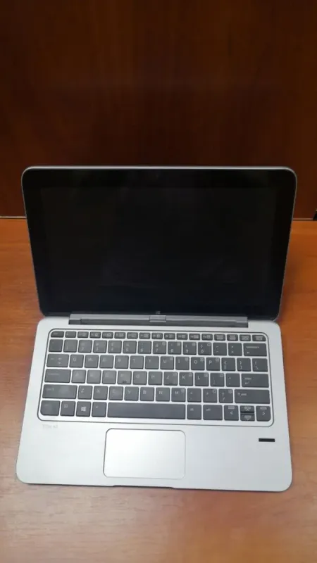 Ноутбук-трансформер HP Elite x2 1011 G1 / 11.6" (1920x1080) IPS Touch / Intel Core M-5Y71 (2 (4) ядра по 1.2 - 2.9 GHz) / 8 GB DDR3 / 256 GB SSD / Intel HD Graphics 5300 / WebCam / Дві батареї б/в - зображення 4