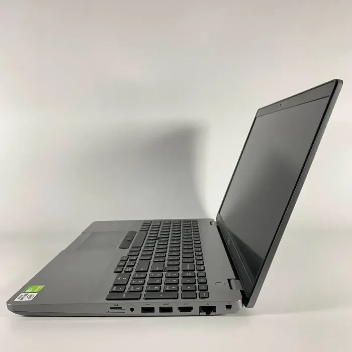 Ультрабук Dell Latitude 5511 / 15.6" (1920x1080) IPS / Intel Core i5-10400H (4 (8) ядра по 2.6 - 4.6 GHz) / 16 GB DDR4 / 240 GB SSD / nVidia GeForce MX250, 2 GB GDDR5, 64-bit / WebCam / SIM б/в - зображення 5