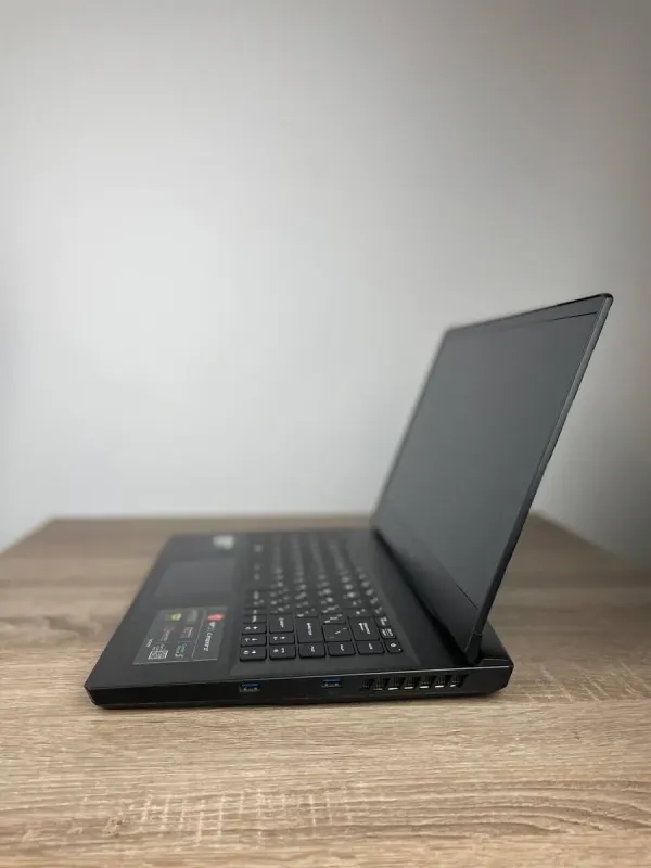 Ігровий ноутбук MSI GP66 Leopard / 15.6" (1920x1080) TN / Intel Core i7-10750H (6 (12) ядер по 2.6 - 5.0 GHz) / 16 GB DDR4 / 500 GB SSD / nVidia GeForce RTX 3070, 8 GB GDDR6, 256-bit / WebCam / Win 10 б/в - зображення 5