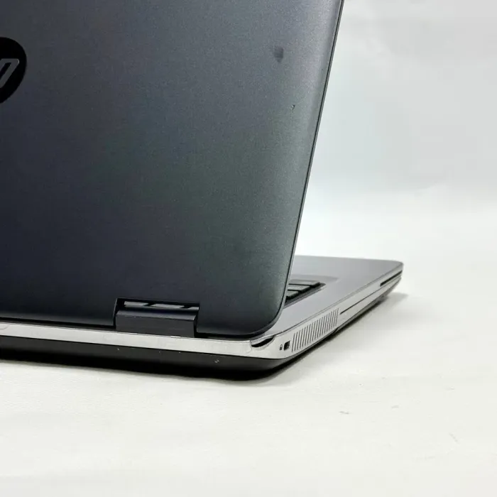 Ноутбук Б-клас HP ProBook 640 G3 / 14" (1366x768) TN / Intel Core i5-7200U (2 (4) ядра по 2.5 - 3.1 GHz) / 8 GB DDR4 / 240 GB SSD / Intel HD Graphics 620 / WebCam / Windows 10 Pro б/в - зображення 3