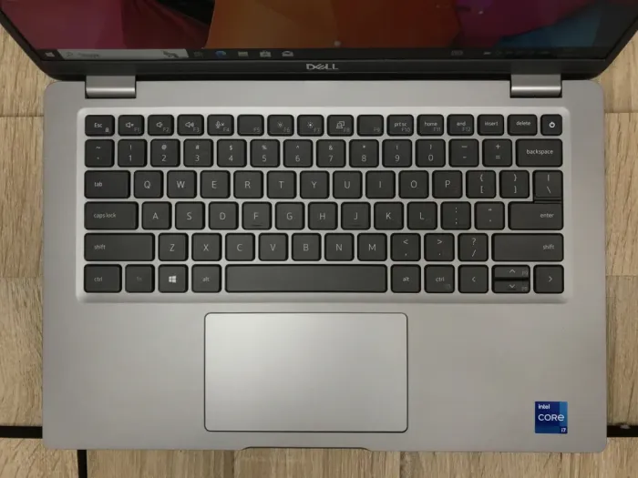 Ультрабук Б-клас Dell Latitude 5420 / 14" (1920x1080) IPS / Intel Core i7-1185G7 (4 (8) ядра по 3.0 - 4.8 GHz) / 16 GB DDR4 / 256 GB SSD / Intel Iris Xe Graphics / WebCam / Windows 10 б/в - зображення 5