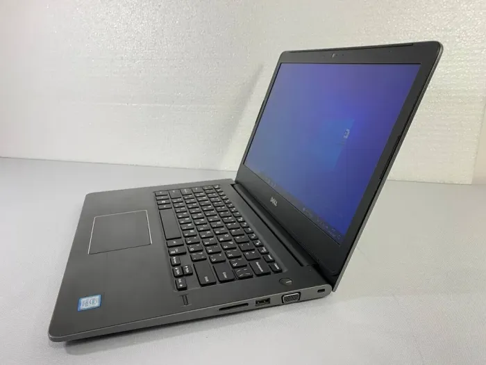 Ноутбук Dell Vostro 5468 / 14" (1366x768) TN / Intel Core i3-7100U (2 (4) ядра по 2.4 GHz) / 8 GB DDR4 / 240 GB SSD / Intel HD Graphics 620 / WebCam / HDMI б/в - зображення 5