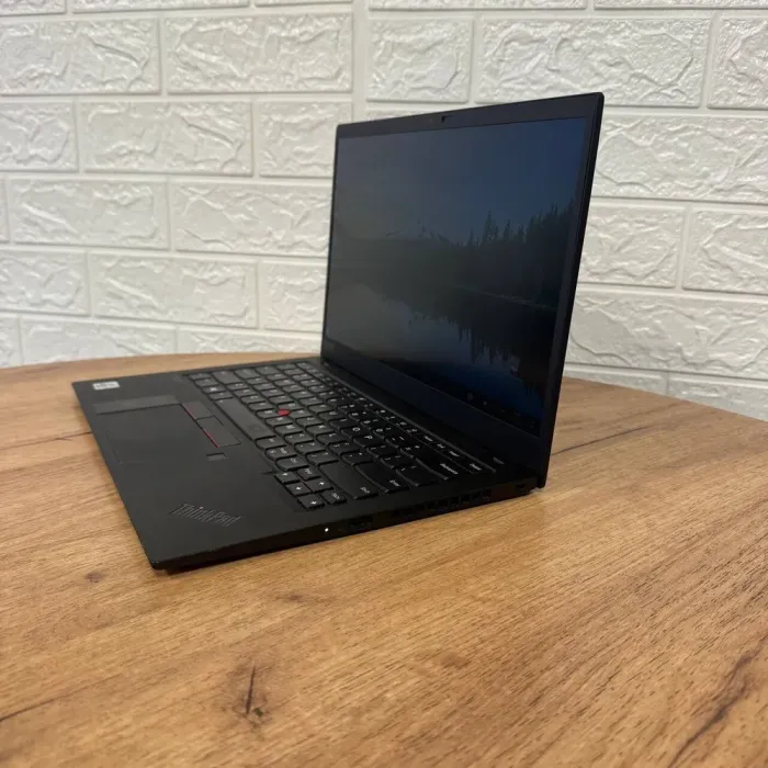 Ультрабук Б-клас Lenovo Thinkpad X1 Carbon Gen 7 / 14" (1920x1080) IPS / Intel Core i7-10710U (6 (12) ядер по 1.1 - 4.7 GHz) / 16 GB DDR4 / 512 GB SSD / Intel Iris Xe Graphics / WebCam б/в - зображення 5