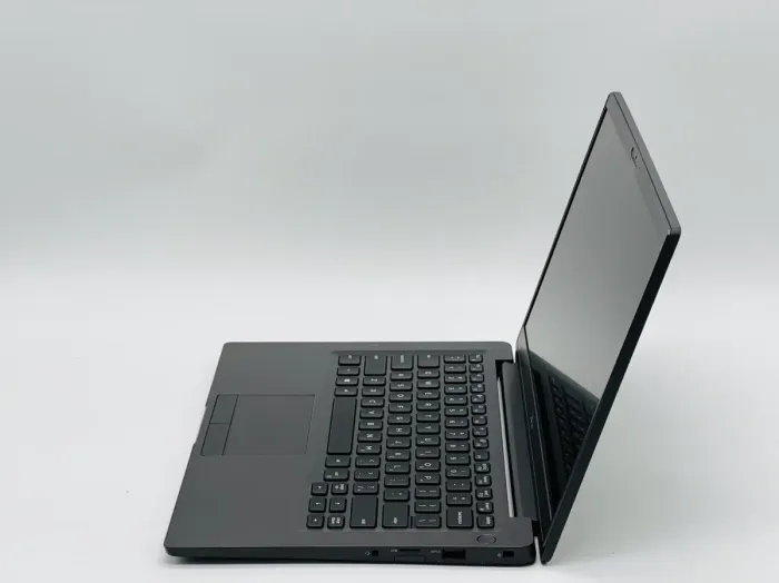 Ультрабук Б-клас Dell Latitude 7400 / 14" (1366x768) TN / Intel Core i5-8365U (4 (8) ядра по 1.6 - 4.1 GHz) / 8 GB DDR4 / 240 GB SSD / Intel UHD Graphics 620 / WebCam б/в - зображення 4