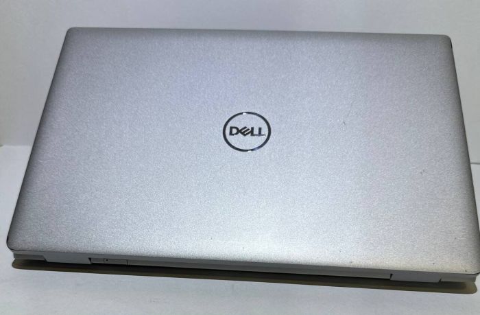 Мобільна робоча станція Б-клас Dell Precision 3560 / 15.6" (1920x1080) TN / Intel Core i7-1165G7 (4 (8) ядра по 2.8 - 4.7 GHz) / 16 GB DDR4 / 256 GB SSD / nVidia Quadro T500, 2 GB GDDR6, 64-bit / WebCam / Win 11 Pro б/в - зображення 3