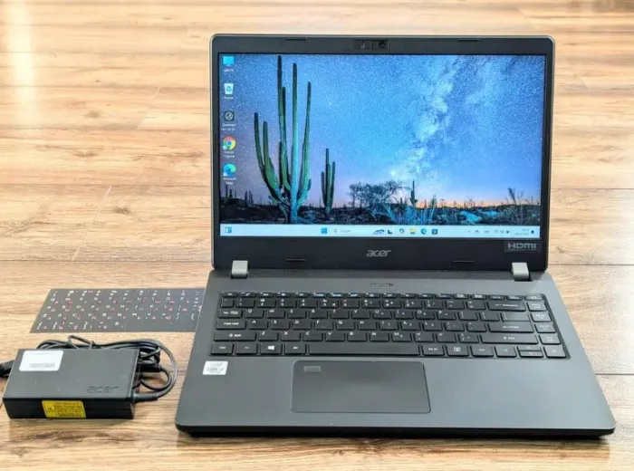 Ноутбук Acer TravelMate P2 TMP214-52 / 14" (1920x1080) IPS / Intel Core i7-10510U (4 (8) ядра по 1.8 - 4.9 GHz) / 8 GB DDR4 / 512 GB SSD / Intel UHD Graphics for 10th / WebCam / Win 11 б/в - зображення 2