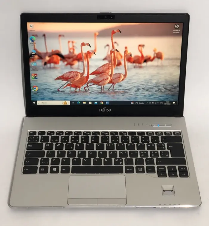 Ноутбук Б-клас Fujitsu LifeBook S935 / 13.3" (1920x1080) IPS / Intel Core i5-5300U (2 (4) ядра 2.3 - 2.9 GHz) / 8 GB DDR3 / 256 GB SSD / Intel HD Graphics 5500 / WebCam / Win 10 Pro б/в - зображення 2