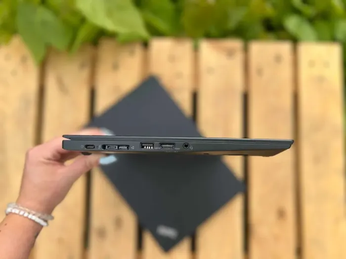 Ультрабук Lenovo ThinkPad T490s / 14" (1920x1080) IPS / Intel Core i5-8265U (4 (8) ядра по 1.6 - 3.9 GHz) / 16 GB DDR4 / 256 GB SSD / Intel UHD Graphics / WebCam б/в - зображення 4