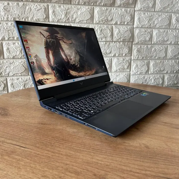 Ігровий ноутбук Б-клас HP Victus 16-d0023dx / 16.1" (1920x1080) IPS / Intel Core i5-11400H (6 (12) ядер по 2.2 - 4.5 GHz) / 8 GB DDR4 / 256 GB SSD / nVidia GeForce RTX 3050, 4 GB GDDR6, 128-bit / WebCam б/в - зображення 4