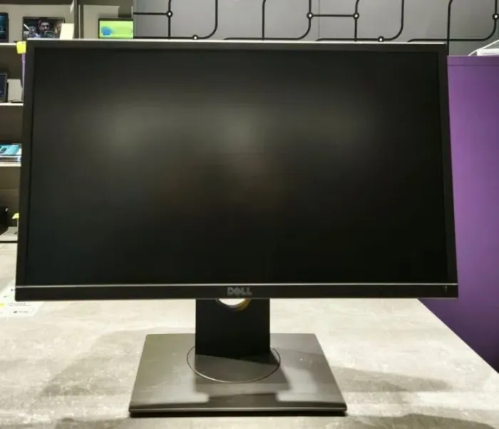 Монітор Dell P2217H / 22" (1920x1080) IPS / 1x HDMI, 1x DP, 1x VGA, 2x USB 3.0, 2x USB 2.0 б/в - зображення 2