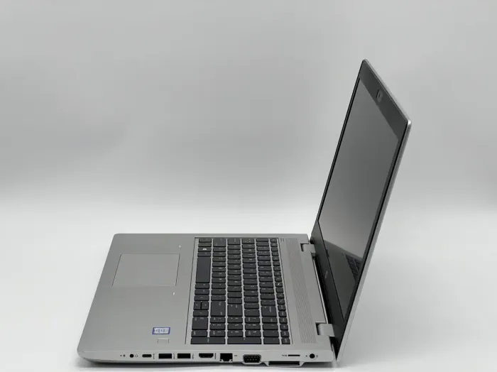 Ноутбук HP ProBook 650 G5 / 15.6" (1920x1080) IPS / Intel Core i5-8365U (4 (8) ядра по 1.8 - 4.0 GHz) / 16 GB DDR4 / 240 GB SSD / Intel UHD Graphics 620 / WebCam б/в - зображення 4