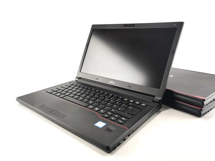Ноутбук Fujitsu LifeBook E546 / 14" (1920x1080) IPS / Intel Core i5-6200U (2 (4) ядра по 2.3 - 2.8 GHz) / 16 GB DDR4 / 240 GB SSD / Intel HD Graphics 520 / WebCam б/в - зображення 2