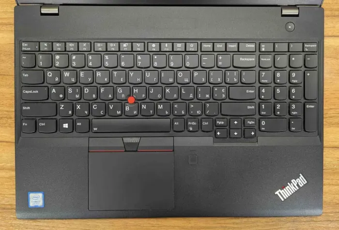 Ультрабук Lenovo ThinkPad T580 / 15.6" (1920x1080) IPS / Intel Core i7-8550U (4 (8) ядра по 1.8 - 4.0 GHz) / 16 GB DDR4 / 512 GB SSD / Intel UHD Graphics 620 / WebCam / TouchID / Windows 10 б/в - зображення 3