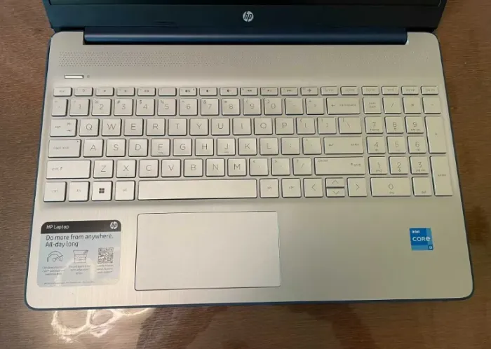 Ультрабук HP 15-dy2792wm / 15.6" (1366x768) TN / Intel Core i3-1115G4 (2 (4) ядра по 3.0 - 4.1 GHz) / 8 GB DDR4 / 256 GB SSD / Intel UHD Graphics for 11th Generation / WebCam б/в - зображення 4