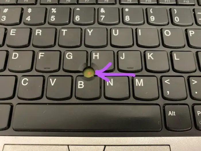 Ноутбук Б-клас Lenovo ThinkPad E570 / 15.6" (1366x768) TN / Intel Core i3-6006U (2 (4) ядра по 2.0 GHz) / 8 GB DDR4 / 128 GB SSD / Intel HD Graphics 520 / WebCam б/в - зображення 7