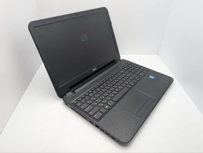 Ноутбук Dell Inspiron 15-3537 / 15.6" (1366x768) TN / Intel Celeron 2955U (2 ядра по 1.4 GHz) / 8 GB DDR3 / 128 GB SSD / Intel HD Graphics / WebCam / DVD-ROM б/в - зображення 5