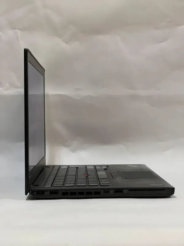 Ноутбук Б-клас Lenovo ThinkPad T450s / 14" (1600x900) TN / Intel Core i5-5300U (2 (4) ядра по 2.3 - 2.9 GHz) / 8 GB DDR3 / 180 GB SSD / Intel HD Graphics 5500 / WebCam / VGA б/в - зображення 6