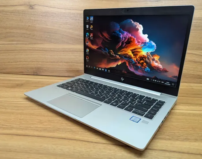 Ультрабук Б-клас HP EliteBook 840 G5 / 14" (1920x1080) IPS / Intel Core i5-8250U (4 (8) ядра по 1.6 - 3.4 GHz) / 16 GB DDR4 / 512 GB SSD / Intel UHD Graphics 620 / Fingerprint / WebCam / Windows 10 б/в - зображення 5