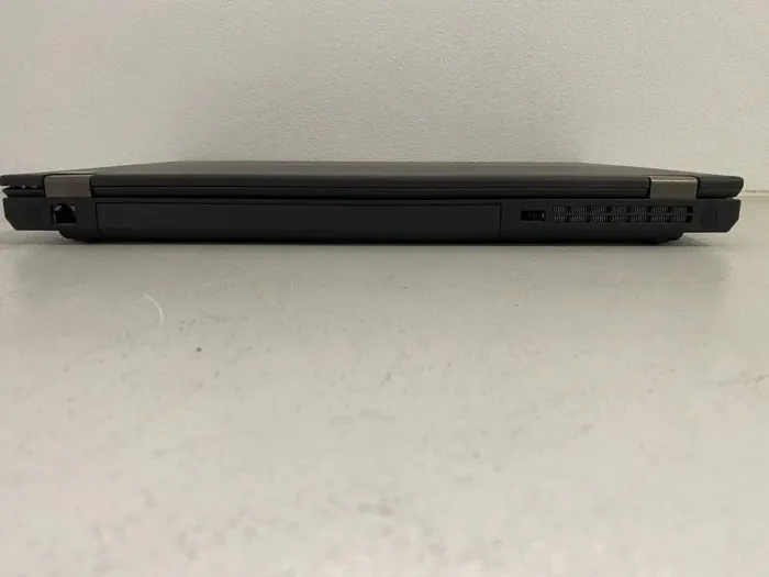 Ноутбук Б-клас Lenovo ThinkPad T540p / 15.6" (1920x1080) TN / Intel Core i7-4600M (2 (4) ядра по 2.9 - 3.6 GHz) / 8 GB DDR3 / 240 GB SSD / Intel HD Graphics 4600 / DVD-ROM / VGA б/в - зображення 9