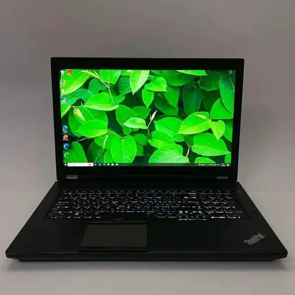 Мобільна робоча станція Б-клас Lenovo ThinkPad P70 / 17.3" (1920x1080) IPS / Intel Core i7-6700HQ (4 (8) ядра по 2.6 - 3.5 GHz) / 16 GB DDR4 / 512 GB SSD / nVidia Quadro M600M, 2 GB GDDR5, 128-bit / WebCam / TouchID б/в - зображення 2