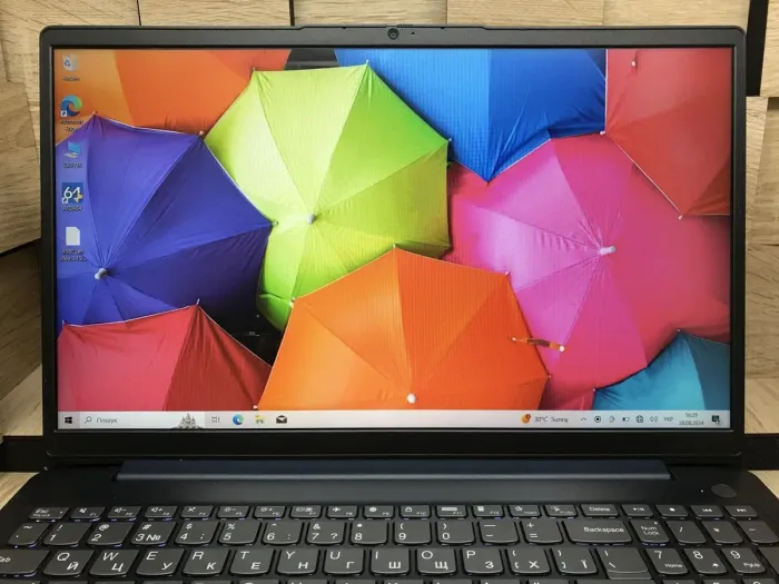 Ультрабук Б-клас Lenovo IdeaPad 3 15IAU7 / 15.6" (1920x1080) IPS Touch / Intel Core i5-1235U (10 (12) ядер по 3.3 - 4.4 GHz) / 8 GB DDR4 / 256 GB SSD / Intel Iris Xe Graphics / WebCam / HDMI б/в - зображення 3