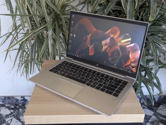 Ультрабук Б-клас HP EliteBook MT46 Mobile Thin Client / 14" (1920x1080) IPS / AMD Ryzen 3 Pro 4450U (4 (8) ядра по 2.5 - 3.7 GHz) / 16 GB DDR4 / 256 GB SSD / AMD Radeon Graphics / WebCam б/в - зображення 5