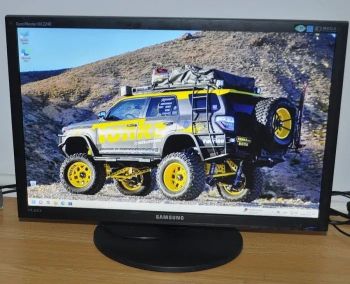 Монітор Samsung SyncMaster BX2240W / 22" (1680x1050) TN / VGA, DVI / VESA 75x75 б/в - зображення 2