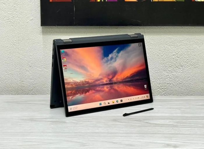 Ультрабук-трансформер Lenovo Thinkpad L13 Yoga Gen 4 / 13.3" (1920x1200) IPS Touch / Intel Core i5-1335U (10 (12) ядер по 3.4 - 4.6 GHz) / 8 GB DDR5 / 256 GB SSD M.2 / Intel Iris Xe Graphics / WebCam / Win 11 Pro б/в - зображення 4