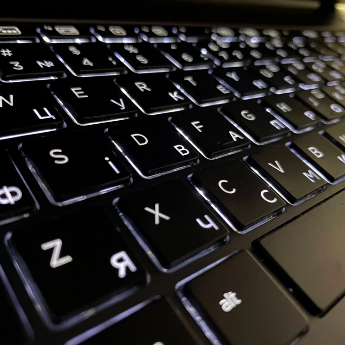 Мобільна робоча станція Б-класу HP zBook Studio G3 / 15,6" (1920x1080) IPS / Intel Core i7-6820HQ (4 (8) ядра по 2,7 - 3,6 ГГц) / 16 ГБ DDR4 / 512 ГБ SSD / nVidia Quadro M1000M, 4 ГБ GDDR5, 128-біт / WebCam / TouchID б/в - зображення 6