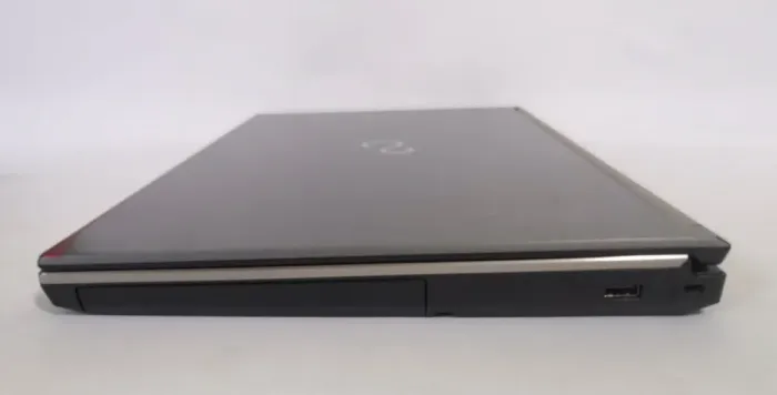 Мобільна робоча станція Fujitsu Celsius H760 / 15.6" (1920x1080) IPS / Intel Core i5-6440HQ (4 ядра по 2.6 - 3.5 GHz) / 16 GB DDR4 / 256 GB SSD / nVidia Quadro M600M, 2 GB GDDR5, 128-bit / WebCam / DisplayPort б/в - зображення 5