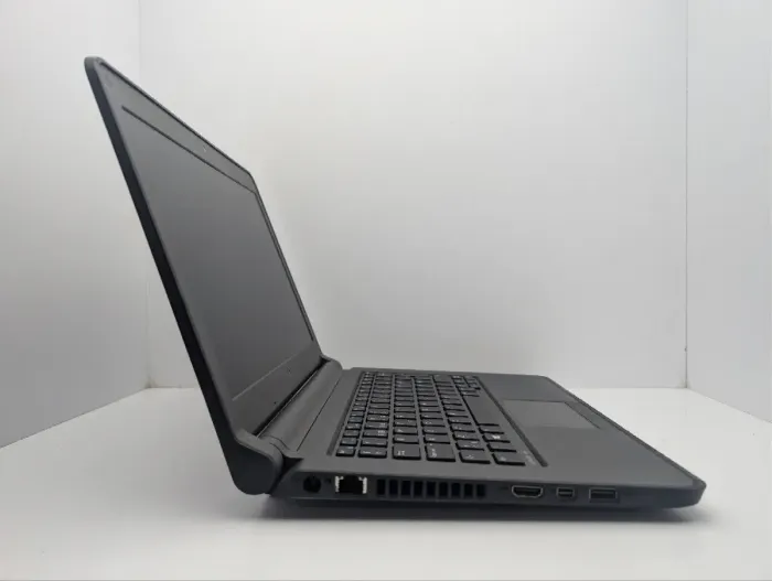 Ноутбук Dell Latitude 3350 / 13.3" (1366x768) TN / Intel Celeron 3215U (2 ядра по 1.7 GHz) / 8 GB DDR3 / 120 GB SSD / Intel HD Graphics / WebCam б/в - зображення 4