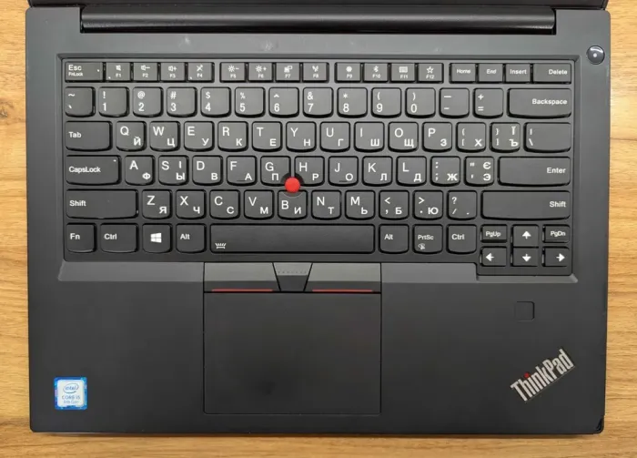 Ноутбук Б-клас Lenovo ThinkPad E490 / 14" (1920x1080) IPS / Intel Core i5-8265U (4 (8) ядра по 1.6 - 3.9 GHz) / 16 GB DDR4 / 480 GB SSD / Intel UHD Graphics 620 / WebCam / TouchID / Windows 10 б/в - зображення 4