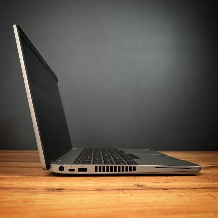 Ноутбук Dell Latitude 5510 / 15.6" (1920x1080) IPS / Intel Core i5-10310U (4 (8) ядра по 1.7 - 4.4 GHz) / 8 GB DDR4 / 256 GB SSD M.2 / nVidia Quadro P520, 2 GB GDDR5, 64-bit / WebCam б/в - зображення 7