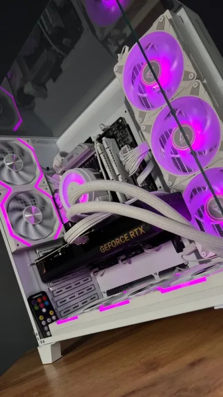 Збірка під замовлення: новий комп'ютер GameMax Infinity Pro White Tower / AMD Ryzen 7 7700 (8 (12) ядер по 3.8 - 5.3 GHz) / 32 GB DDR5 / 500 GB SSD M.2 + 1000 GB SSD M.2 / nVidia GeForce RTX 4070 Super, 12 GB GDDR6X, 192-bit / 750W б/в - зображення 7