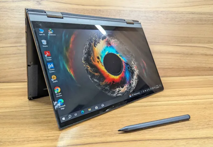 Ноутбук-трансформер Dell Inspiron 7306 2 in 1 / 13.3" (3840x2160) IPS Touch / Intel Core i7-1165G7 (4 (8) ядра по 2.8 - 4.7 GHz) / 16 GB DDR4 / 512 GB SSD / Intel Iris Xe Graphics / WebCam / Windows 10 б/в - зображення 7