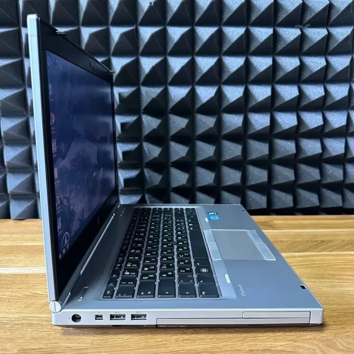 Ноутбук Б-клас HP EliteBook 8460p / 14" (1366x768) TN / Intel Core i5-2520M (2 (4) ядра по 2.5 - 3.2 GHz) / 8 GB DDR3 / 128 GB SSD / Intel HD Graphics 3000 / WebCam / DVD-ROM б/в - зображення 3