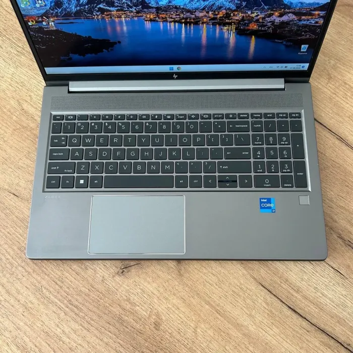 Мобільна робоча станція Б-клас HP ZBook Power 15 G9 / 15.6'' (1920x1080) IPS / Intel Core i7-12700H (14 (20) ядер по 3.5 - 4.7 GHz) / 16 GB DDR5 / 512 GB SSD / nVidia RTX A1000, 4 GB GDDR6, 128-bit / WebCam б/в - зображення 7