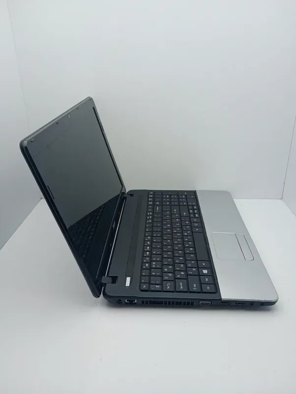 Ноутбук Acer E1-531 / 15.6" (1366x768) TN / Intel Core i3-3120M (2 (4) ядра по 2.5 GHz) / 8 GB DDR3 / 320 GB HDD / Intel HD Graphics / WebCam б/в - зображення 3