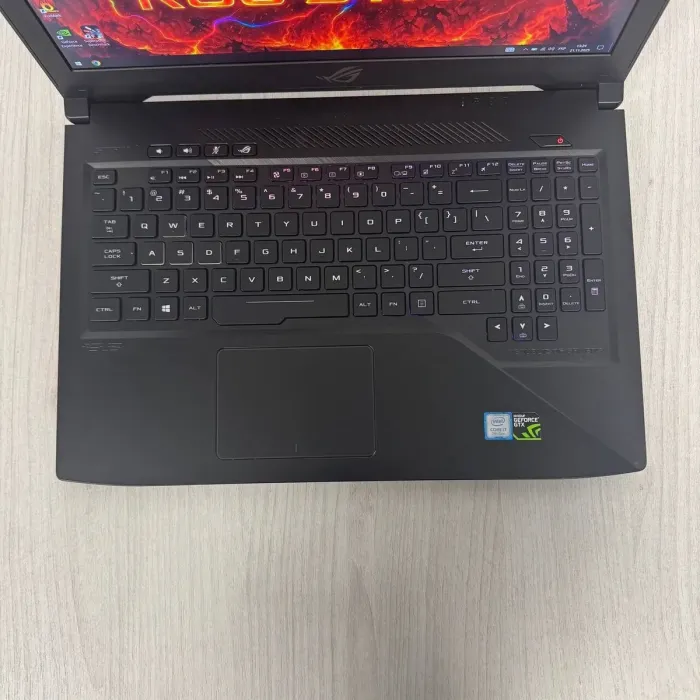 Ігровий ноутбук Б-класу Asus ROG Strix GL503VD / 15,6" (1920x1080) IPS / Intel Core i7-7700HQ (4 (8) ядра по 2,8 - 3,8 ГГц) / 8 ГБ DDR4 / 256 ГБ SSD / nVidia GeForce GTX 1050, 4 ГБ GDDR5, 128-біт / WebCam б/в - зображення 3